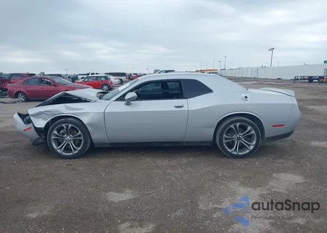 2021 Dodge Challenger Sxt Awd from USA, damaged, VIN 2C3CDZGG4MH600339